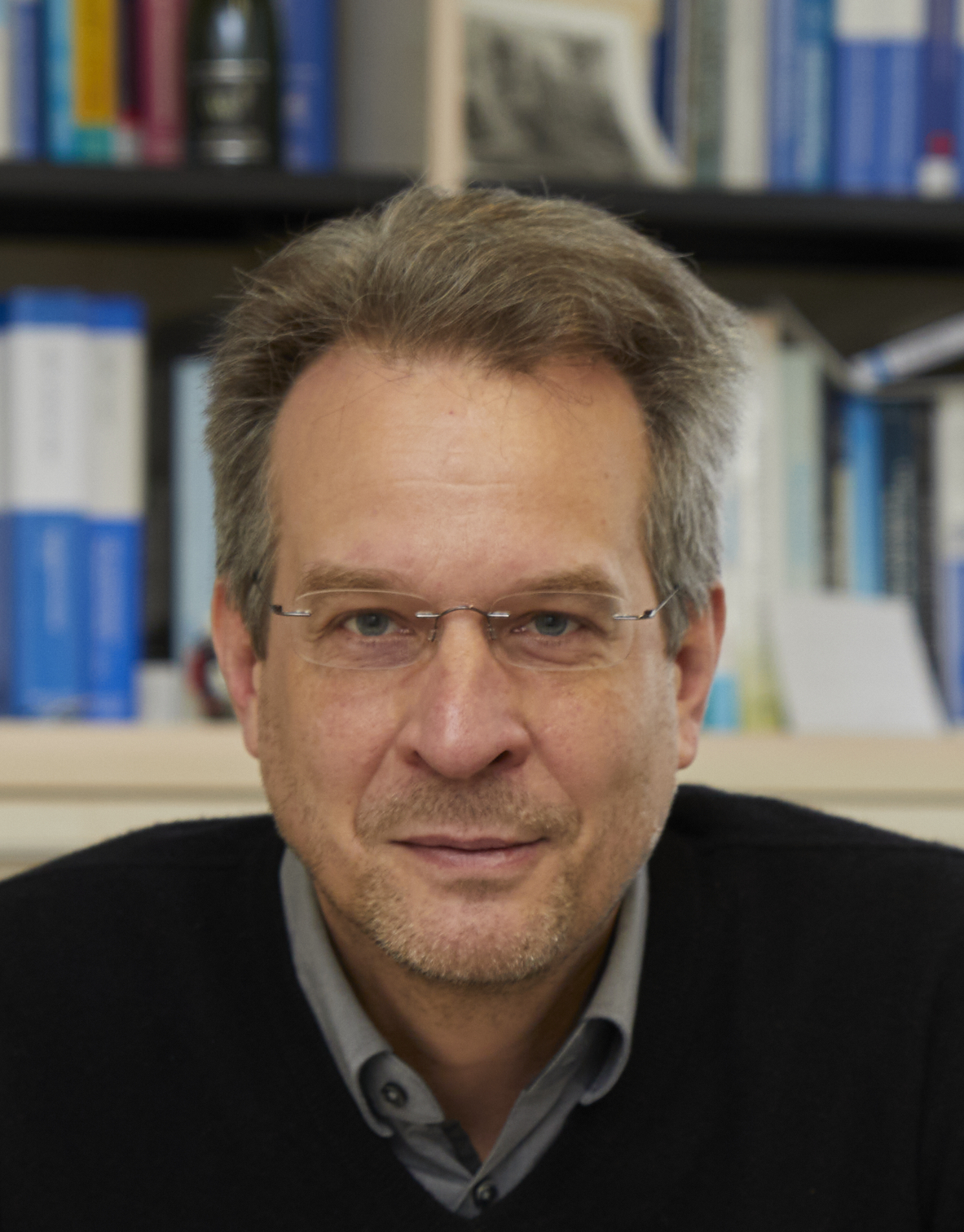Prof. Olav Schiemann